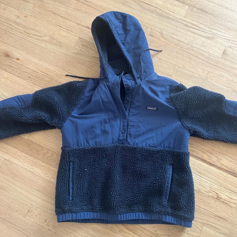 Patagonia teddy fleece pullover